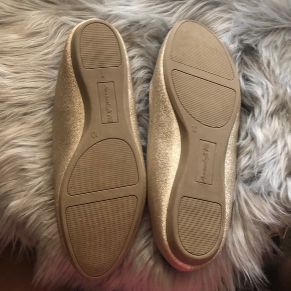 American Eagle Gold Sparkle flat size 10 - Picture 2 of 4